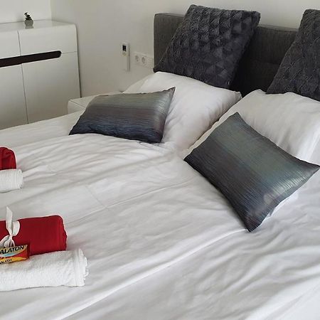 Kekvitorla Apartman เคสเท ภายนอก รูปภาพ