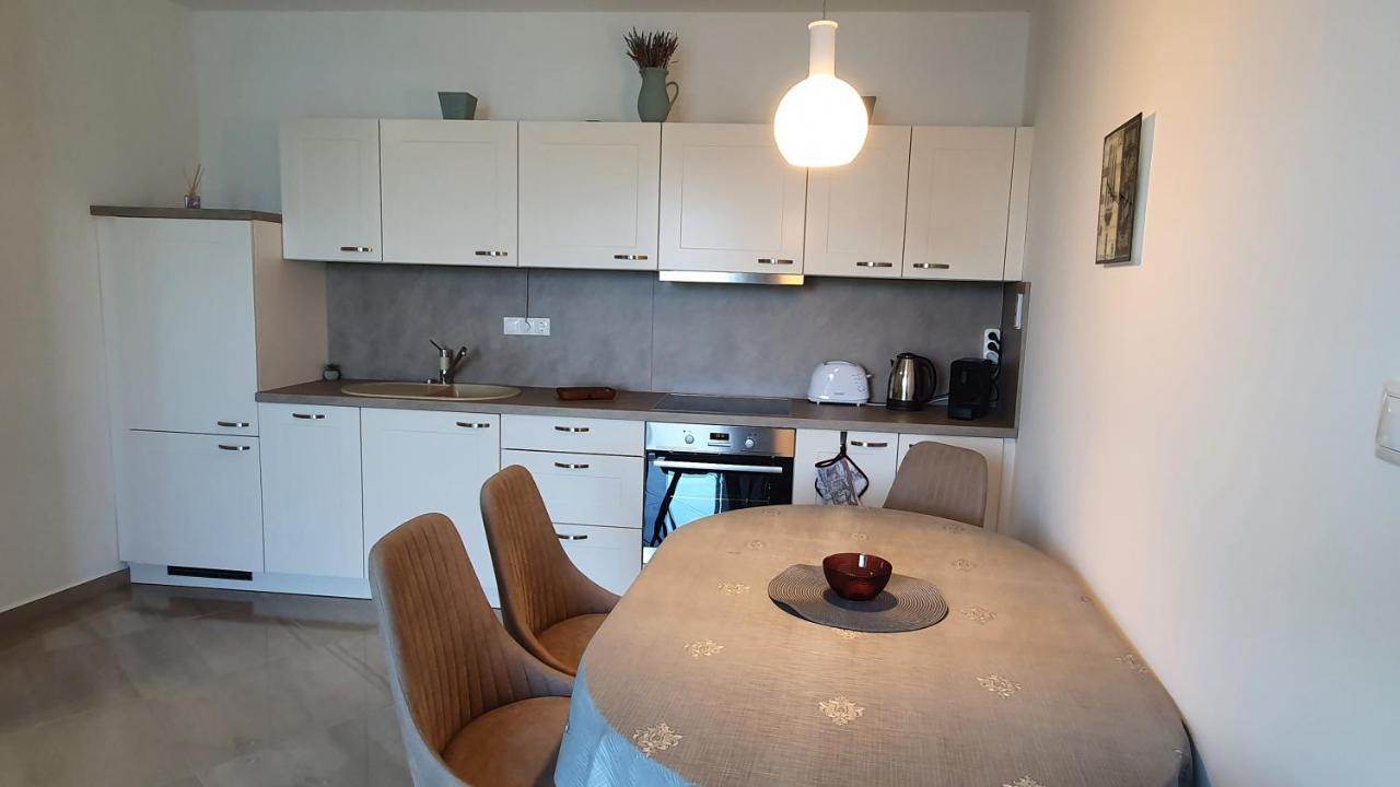 Kekvitorla Apartman เคสเท ภายนอก รูปภาพ