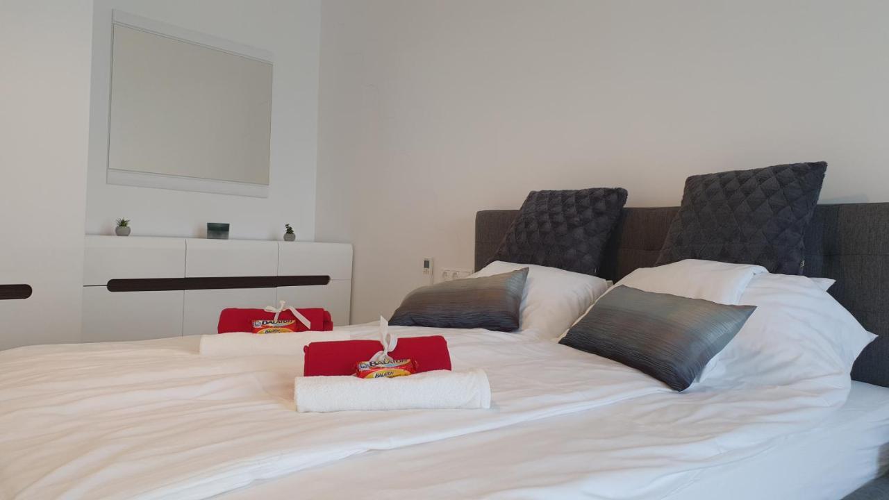 Kekvitorla Apartman เคสเท ภายนอก รูปภาพ